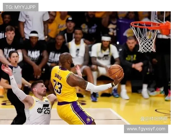 2016年爵士队与湖人队激战回顾:经典对决与球星表现分析